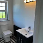 The 1892 Schoolhouse بيت للعطل كيلارني